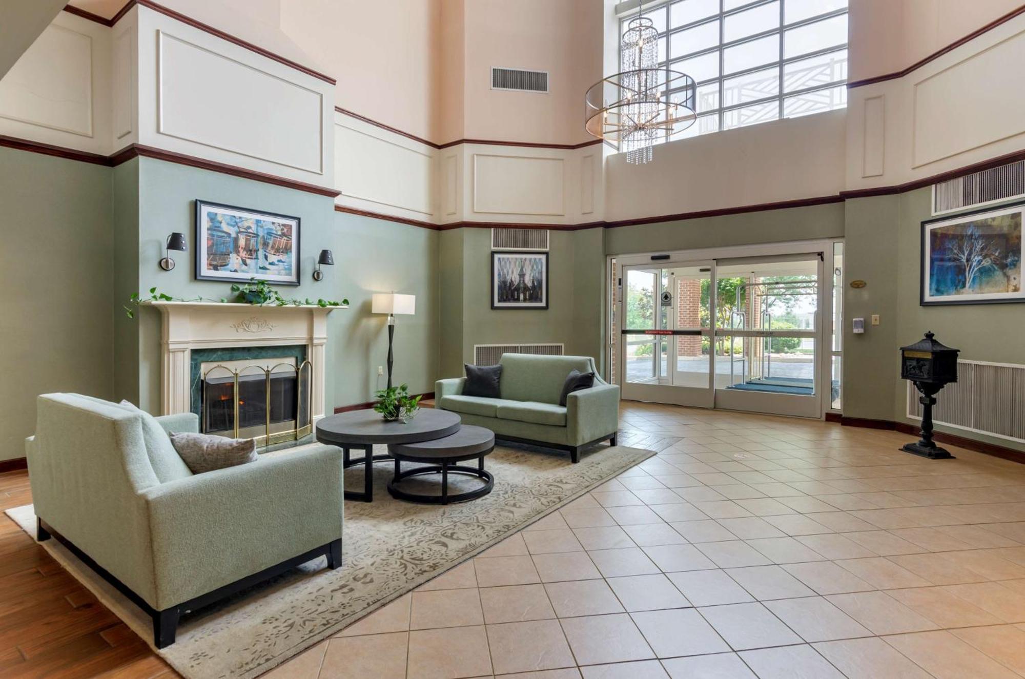 Best Western Plus Inn at Hunt Ridge Lexington Eksteriør bilde